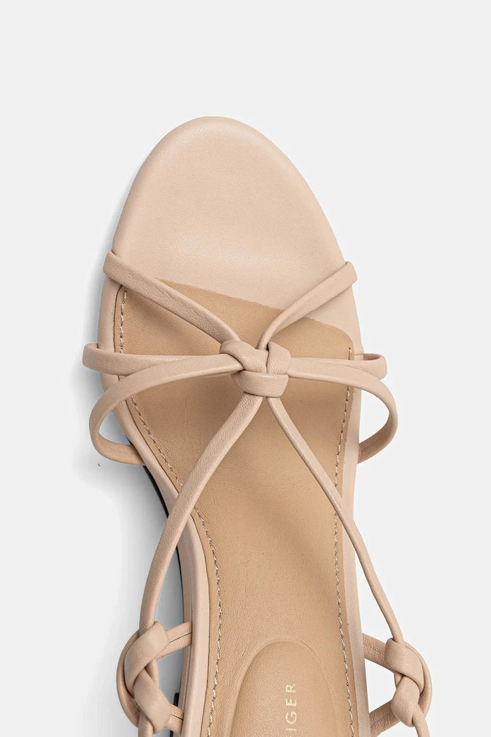 Кожени сандали Tommy Hilfiger LEATHER KNOTS WEDGE SANDAL