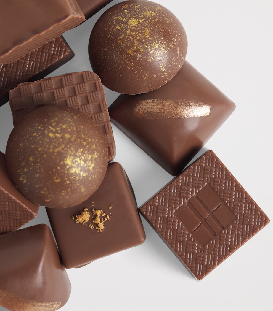 Milk Chocolate 15-Piece Collection (125g)