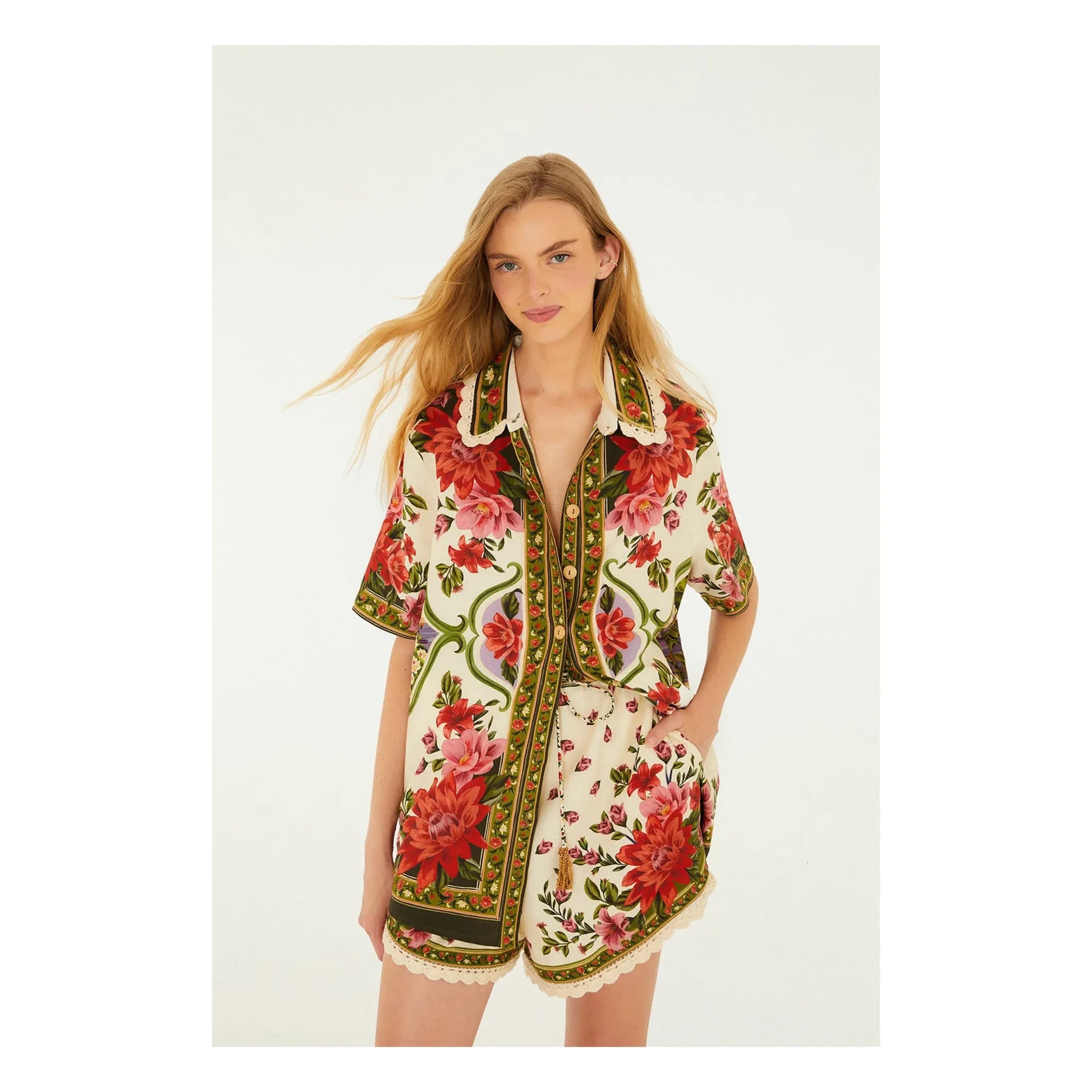 Farm Rio - Wonder Rio Linen shorts | Ecru