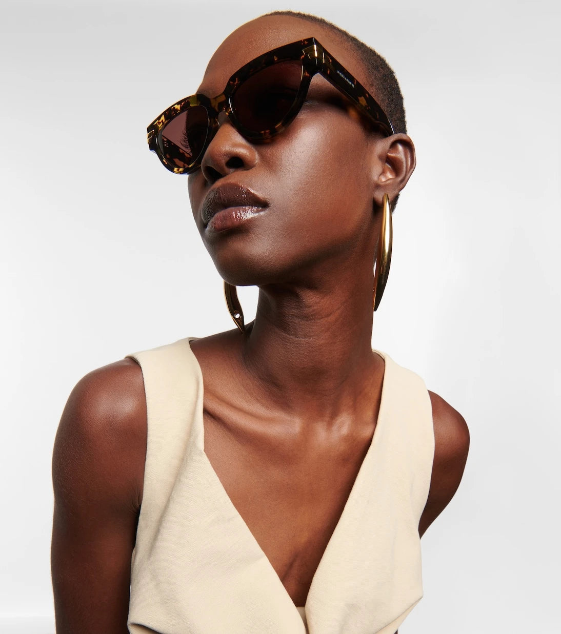 Bottega Veneta - Cat-eye sunglasses