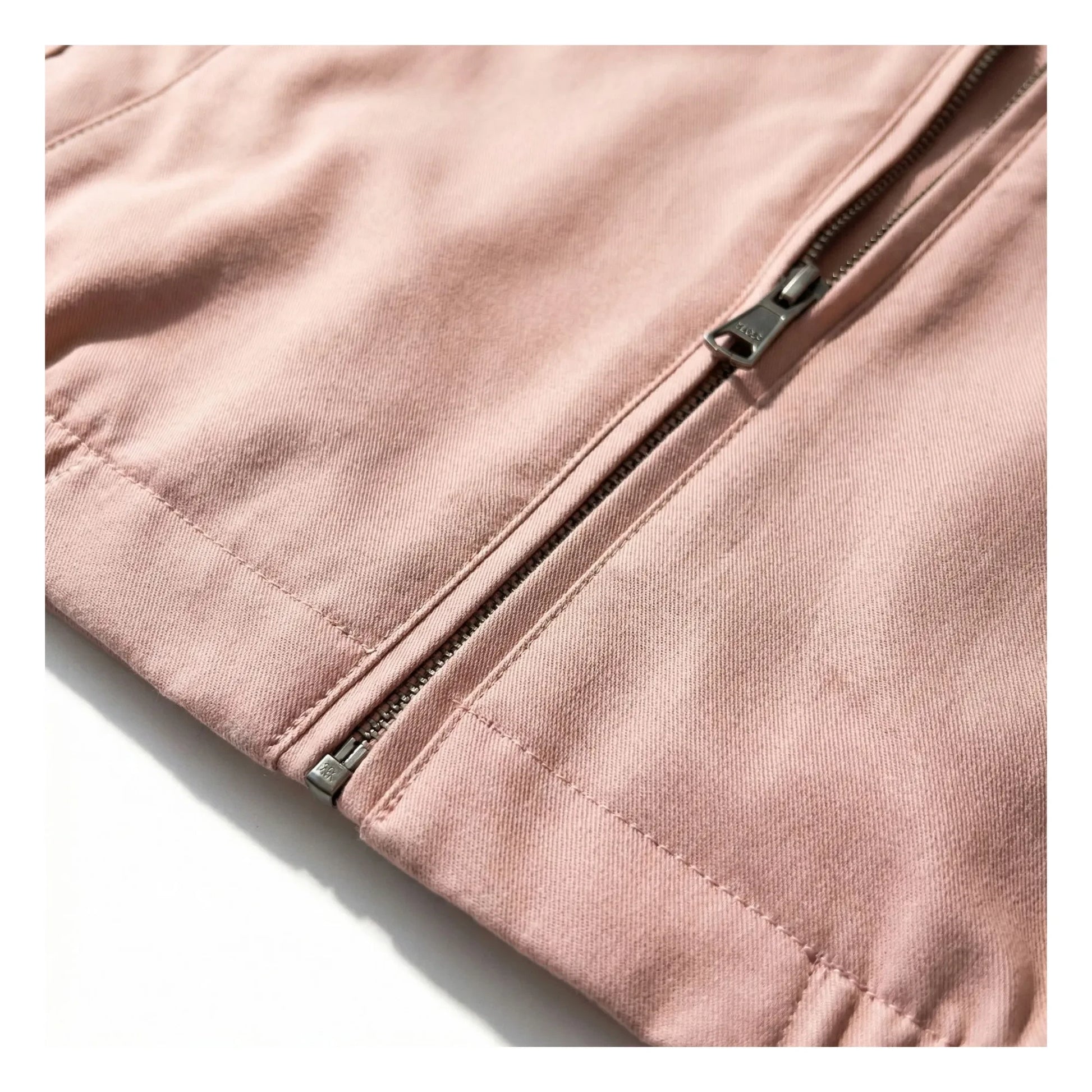 Finger in the nose - Sage jacket | Peach