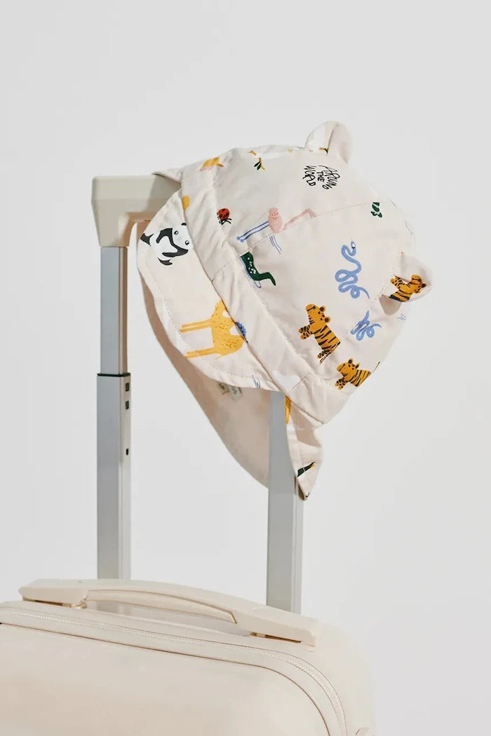 Детска памучна шапка с козирка Liewood Gorm Reversible Sun Hat With Ears