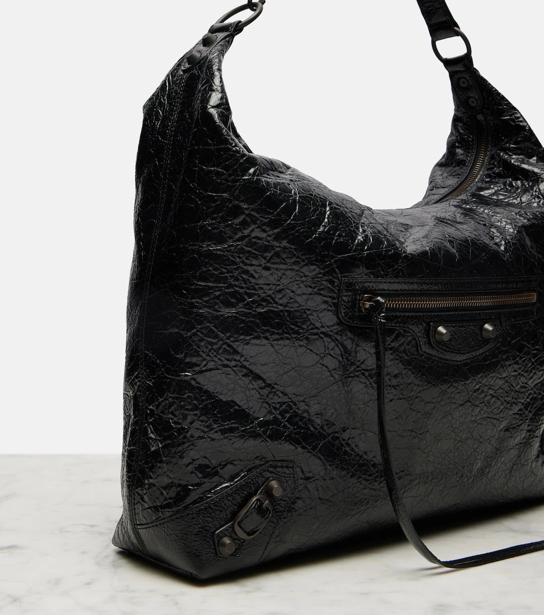 Balenciaga - حقيبة كتف Le City Medium من الجلد