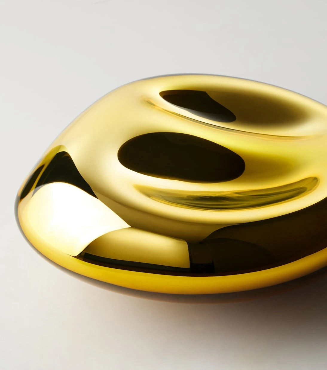 Milena Kling - Large mirrored decorative object