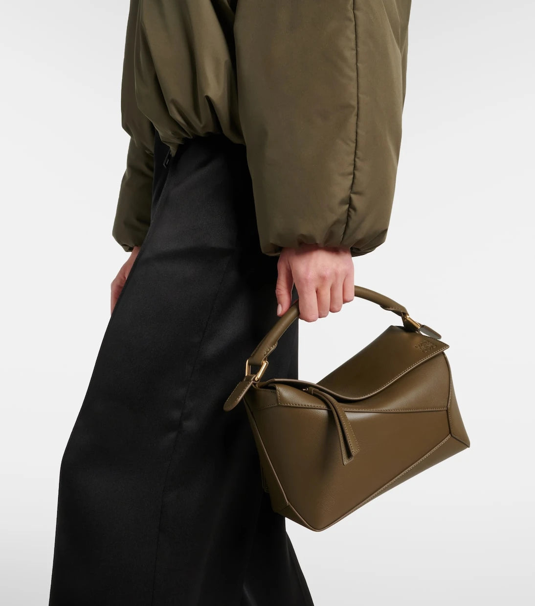 Loewe - حقيبة توت جلد صغيرة Puzzle Edge