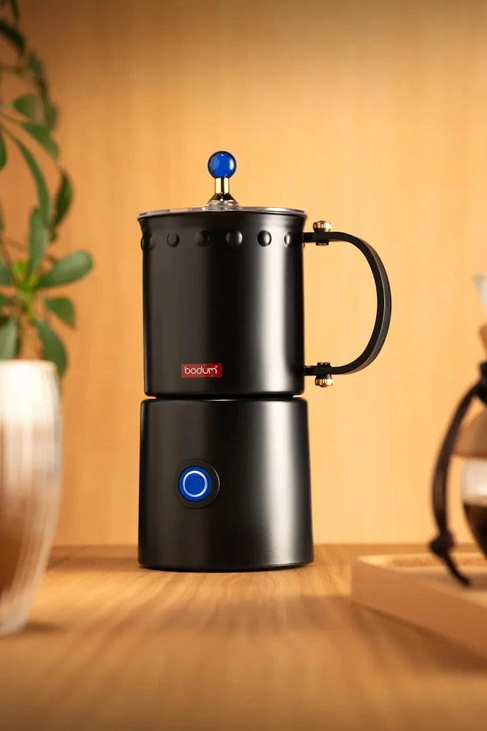 Bodum elektrikli paslanmaz çelik süt köpürtücü 17,5 x 16,5 x 30,3 cm