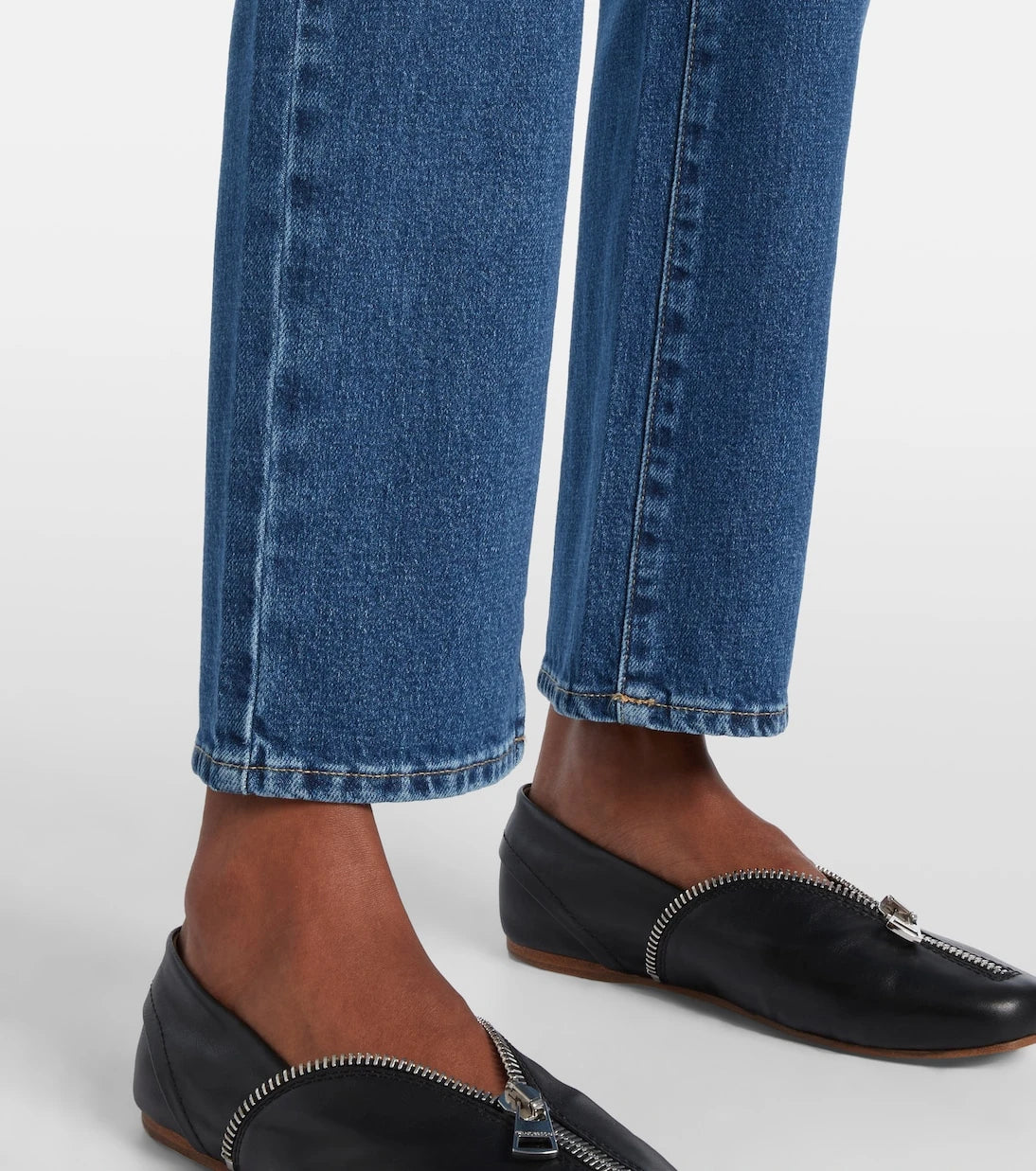 AG Jeans - بنطلون جينز Lanzarote بقصة مستقيمة