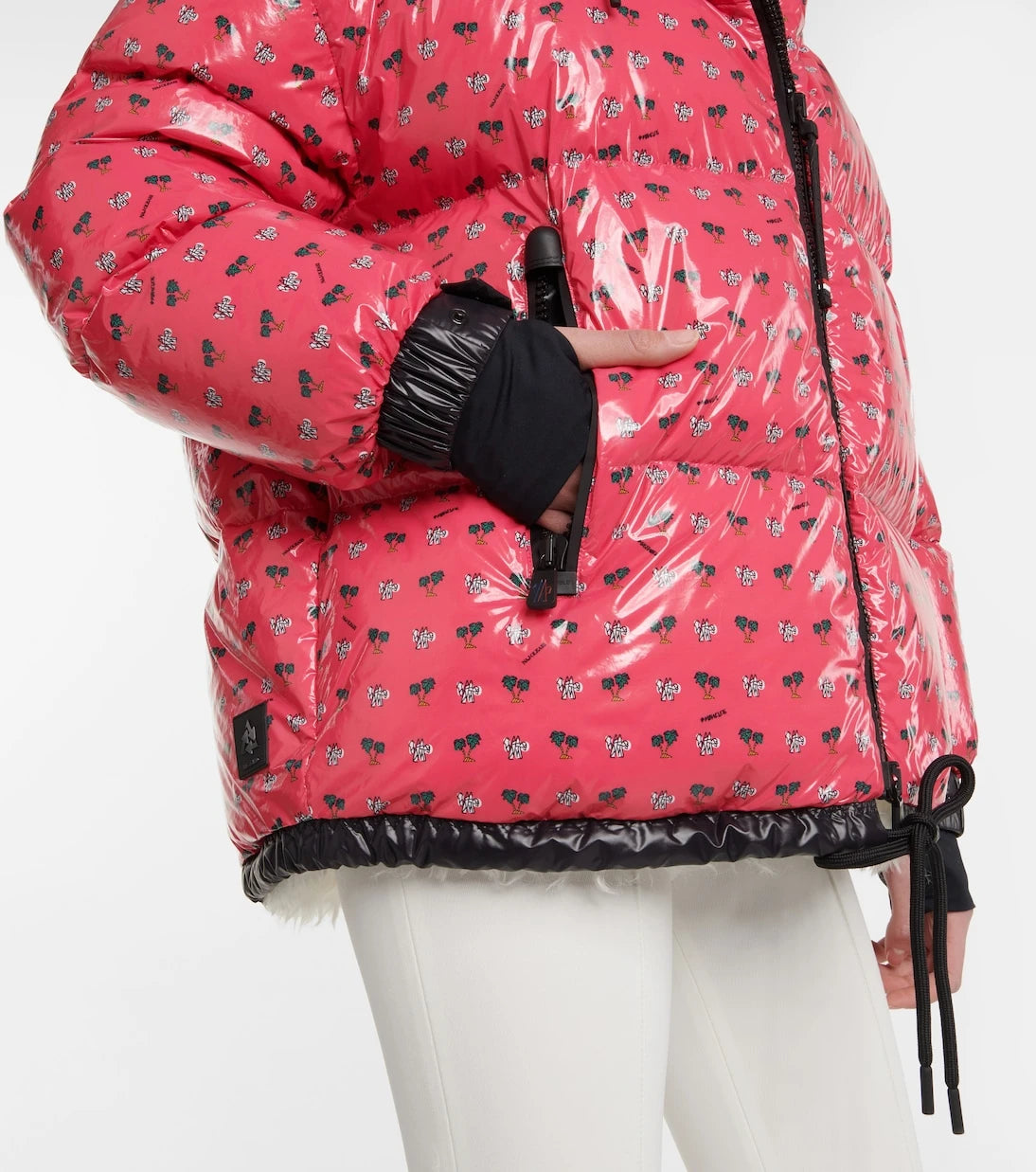 Moncler Grenoble - جاكيت تزلج إيشيل مبطّن بالريش بطبعة