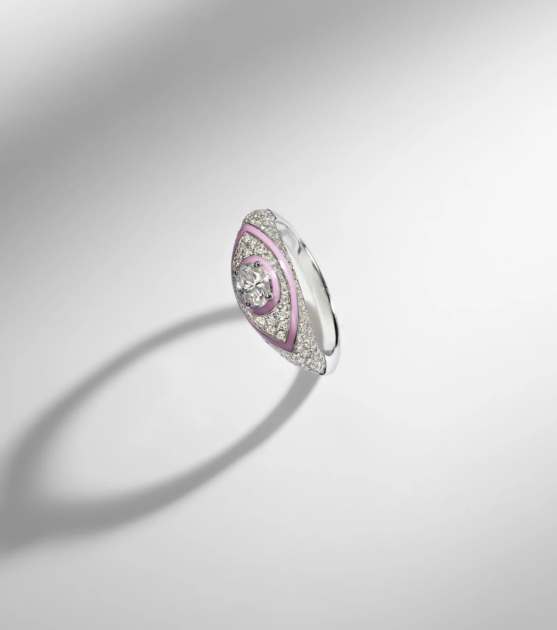 Kamyen - Oval Eye 18kt white gold and enamel ring with diamonds