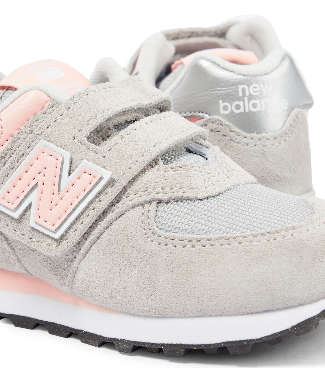 New Balance Kids - حذاء رياضي من الشمواه للأطفال 574 Core Hook & Loop