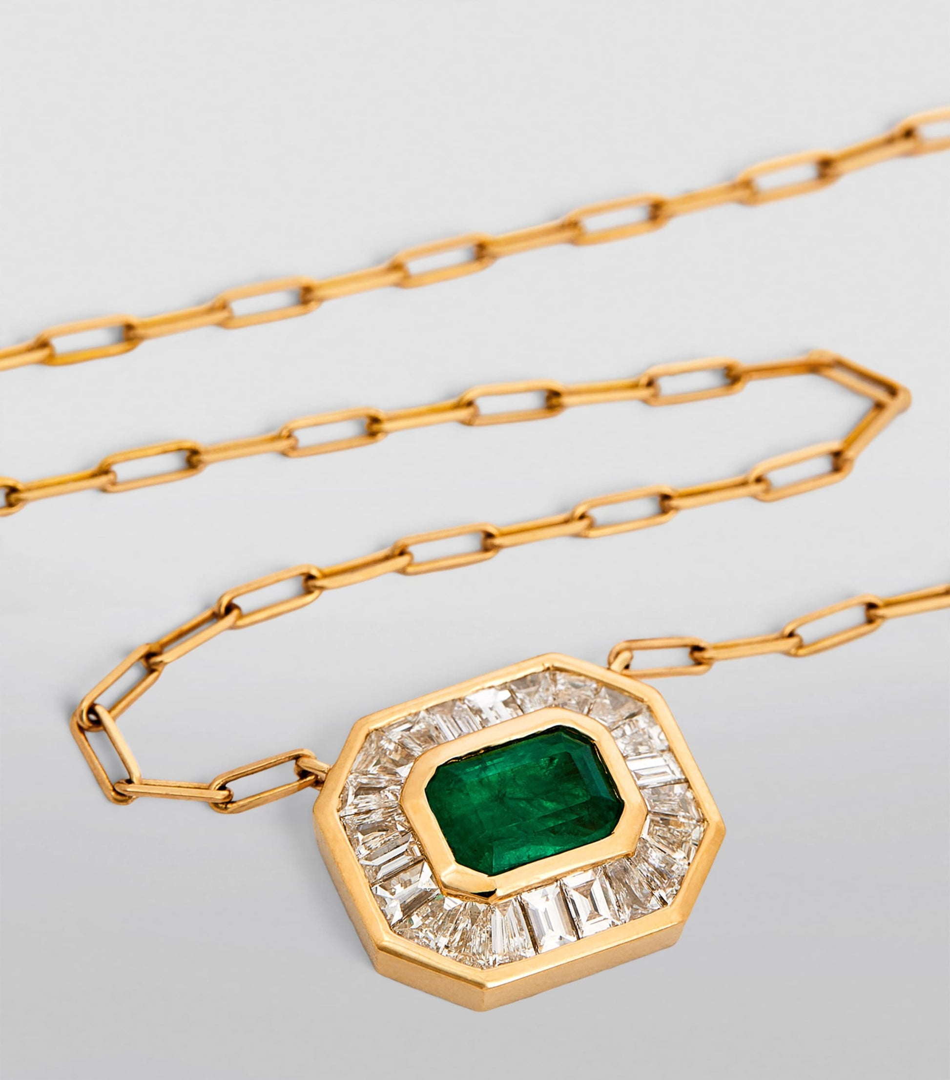 SHAY Yellow Gold, Diamond and Emerald Deco Necklace