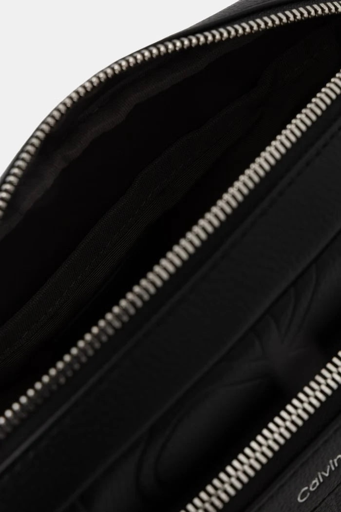 Calvin Klein erkek suni deri omuz çantası