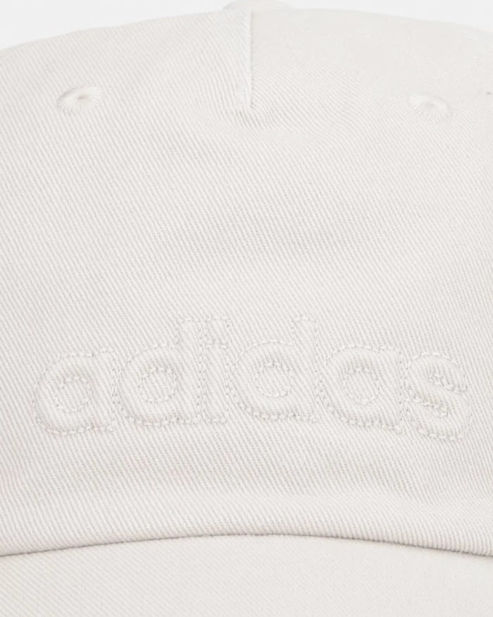 adidas pamuklu siperlikli şapka
