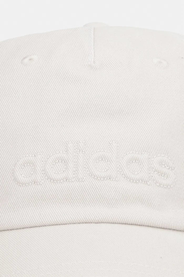 Памучна шапка с козирка adidas