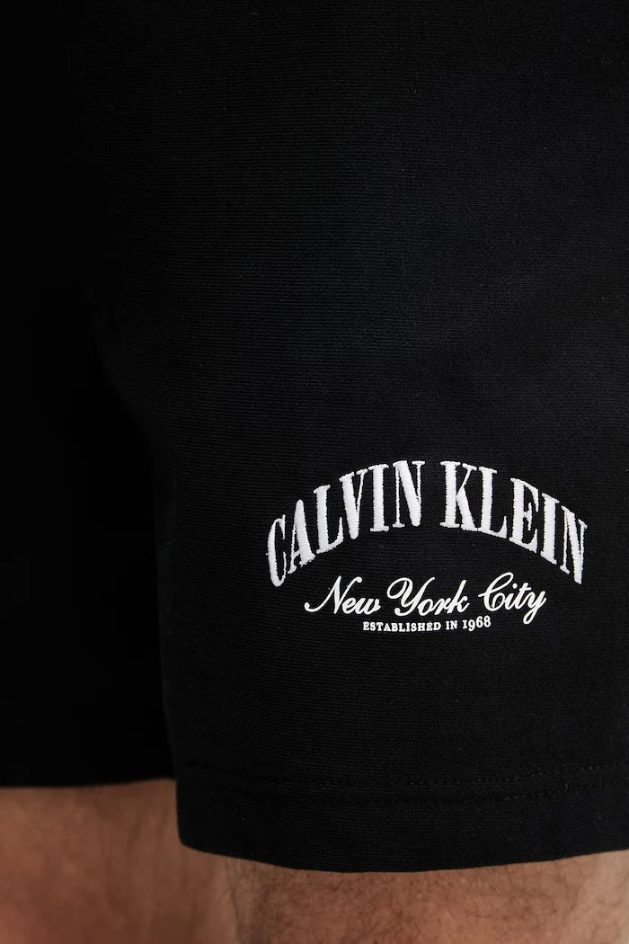 Calvin Klein Jeans erkek pamuklu eşofman şortu
