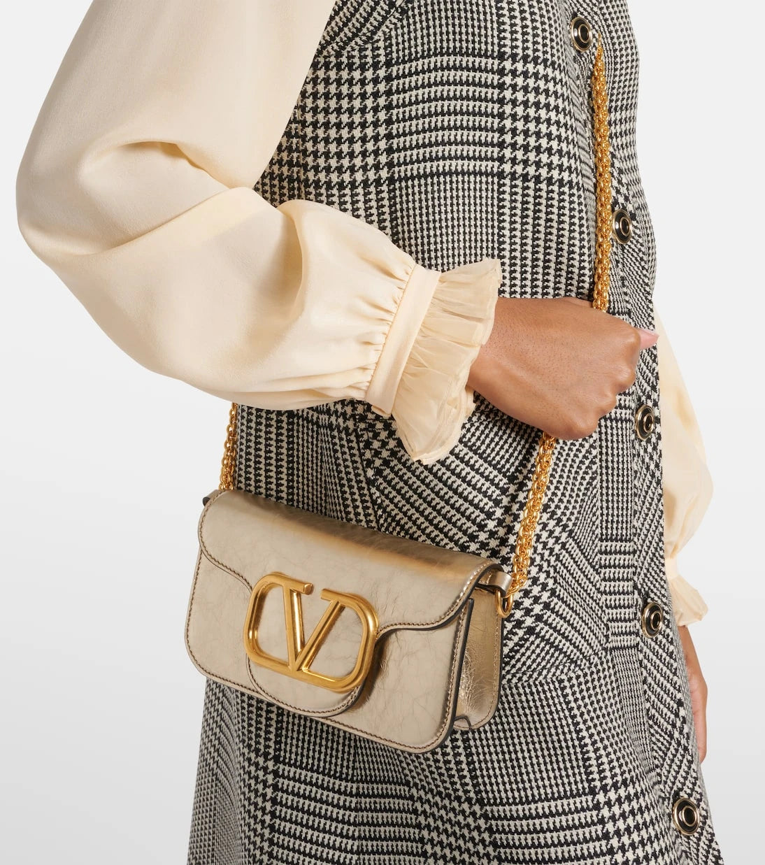 Valentino Garavani - Locò Small metallic leather shoulder bag
