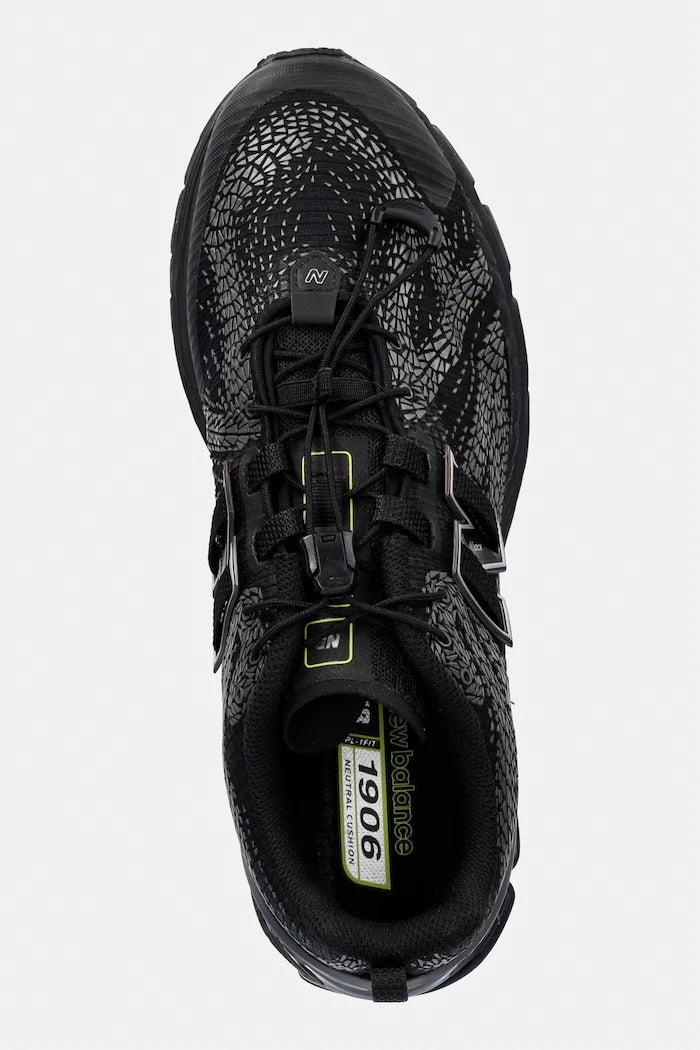 New Balance 1906 Sneakers