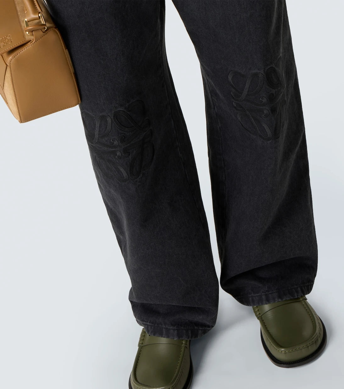 Loewe - بنطال جينز بقصة أرجل واسعة بشعار Anagram