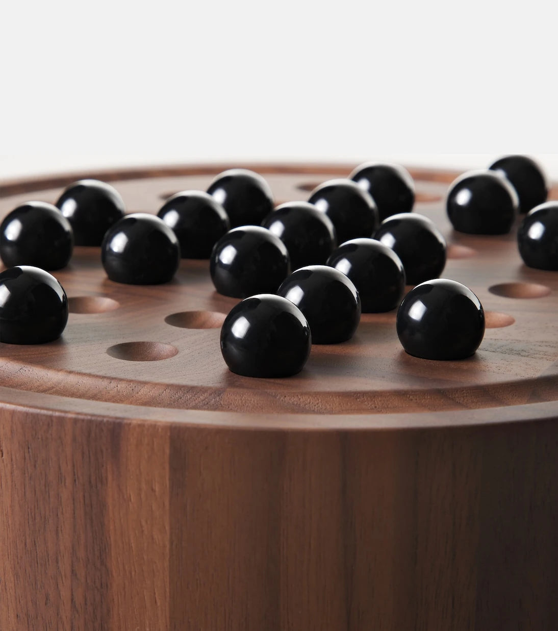 Giobagnara - Mocambo Peg walnut solitaire set