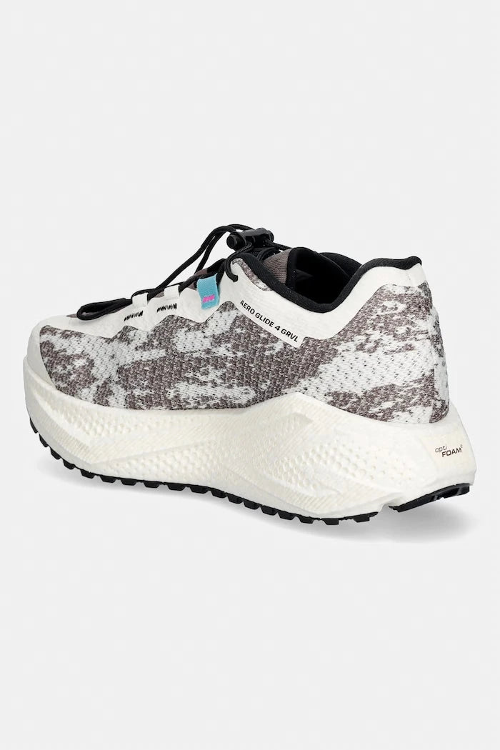 Спортни обувки Salomon AERO GLIDE 4
