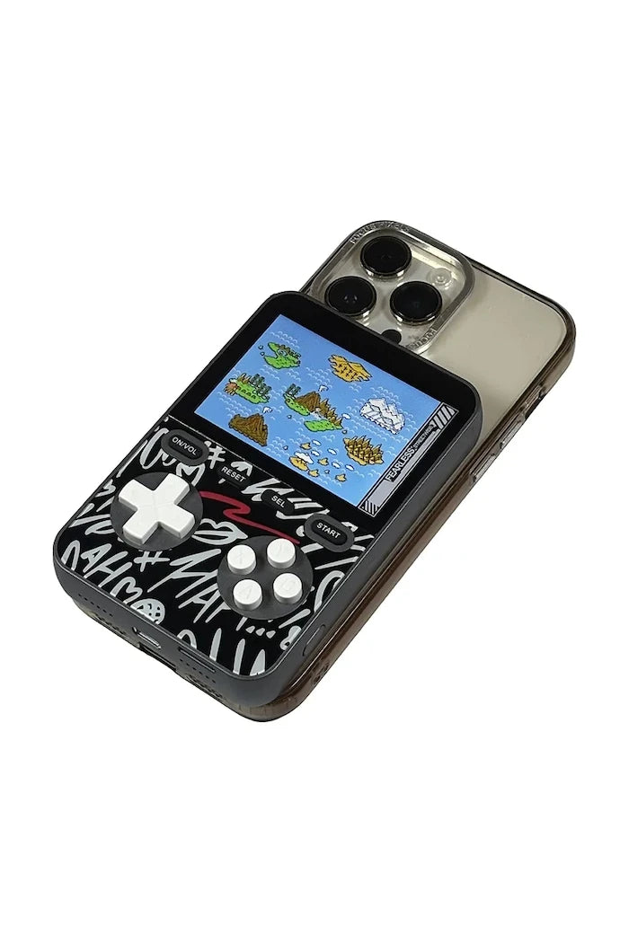 Reset Club Powerbank Gaming Dahili Oyun Konsollu Tam Şarj Cihazı 7,5 × 2 × 11,5 cm