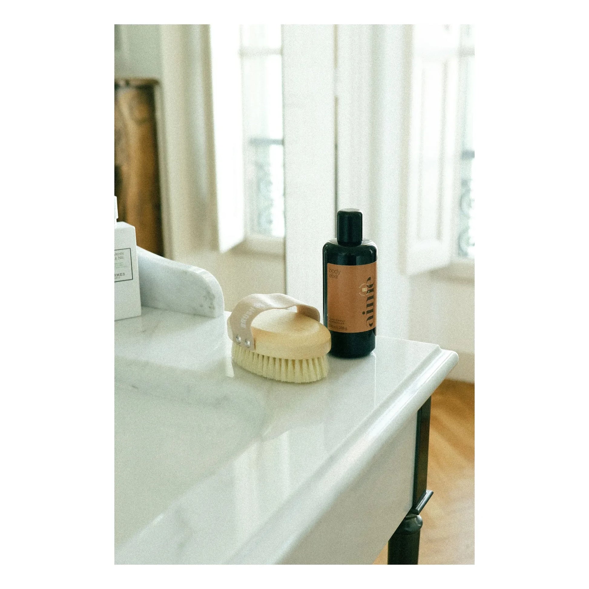 AIME - Body brush, Brush &amp; Glow | Bois clair