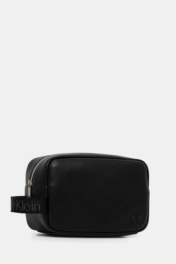 Козметична чанта Calvin Klein