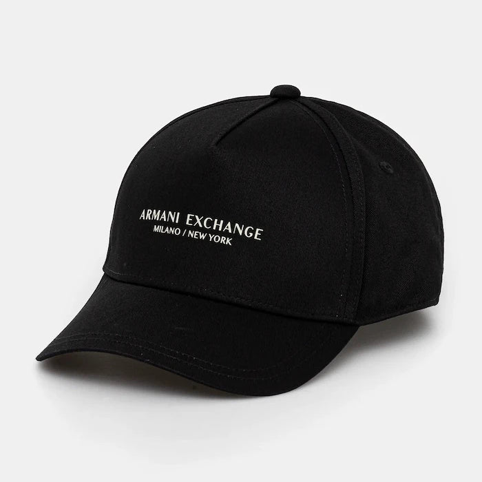 Памучна шапка с козирка Armani Exchange