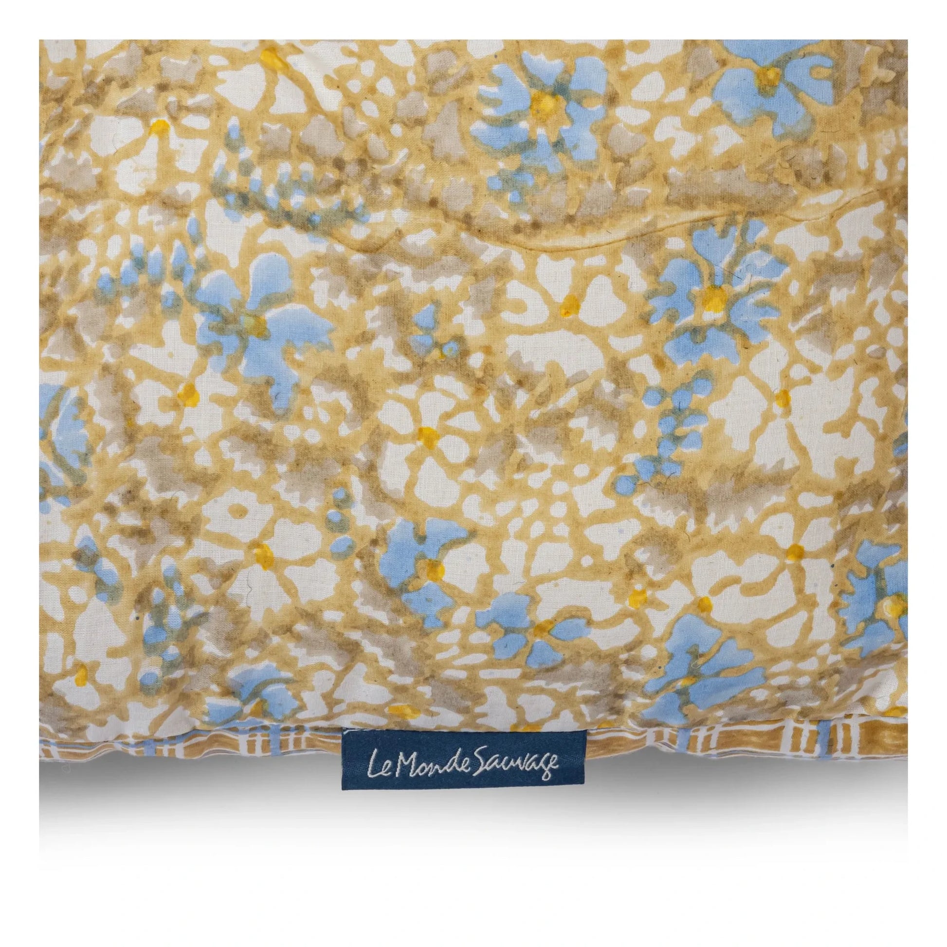 Le Monde Sauvage - Boréal Florence cushion | Yellow