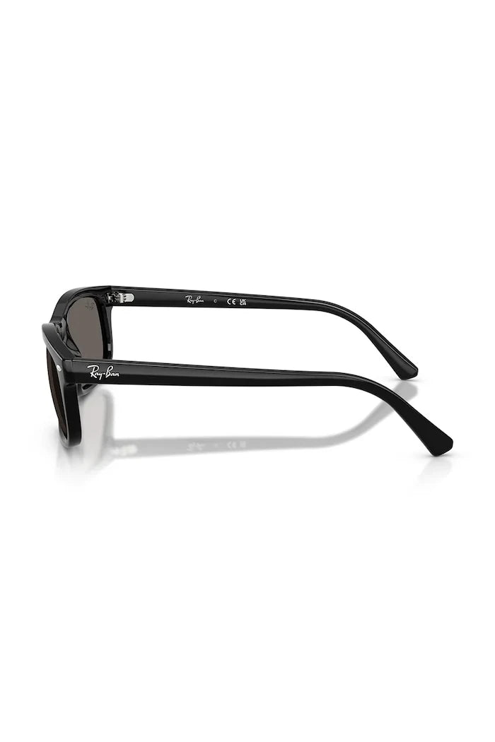 Ray-Ban güneş gözlüğü