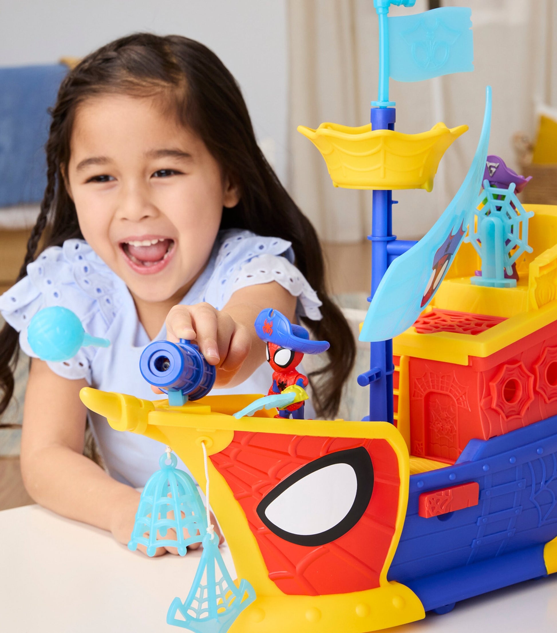 Spider-Man Webs Ahoy Bubble Pirate Ship Playset