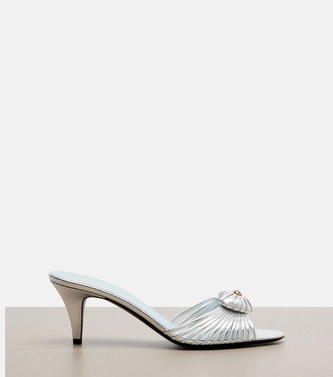 Valentino Garavani - Cœur Royal metallic leather mules