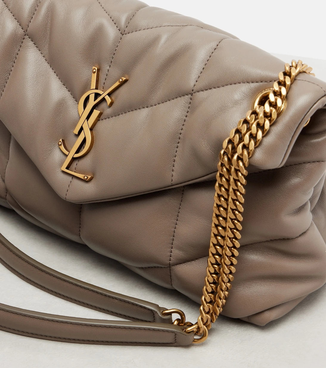 Saint Laurent - Puffer حقيبة كتف صغيرة مبطنة من الجلد