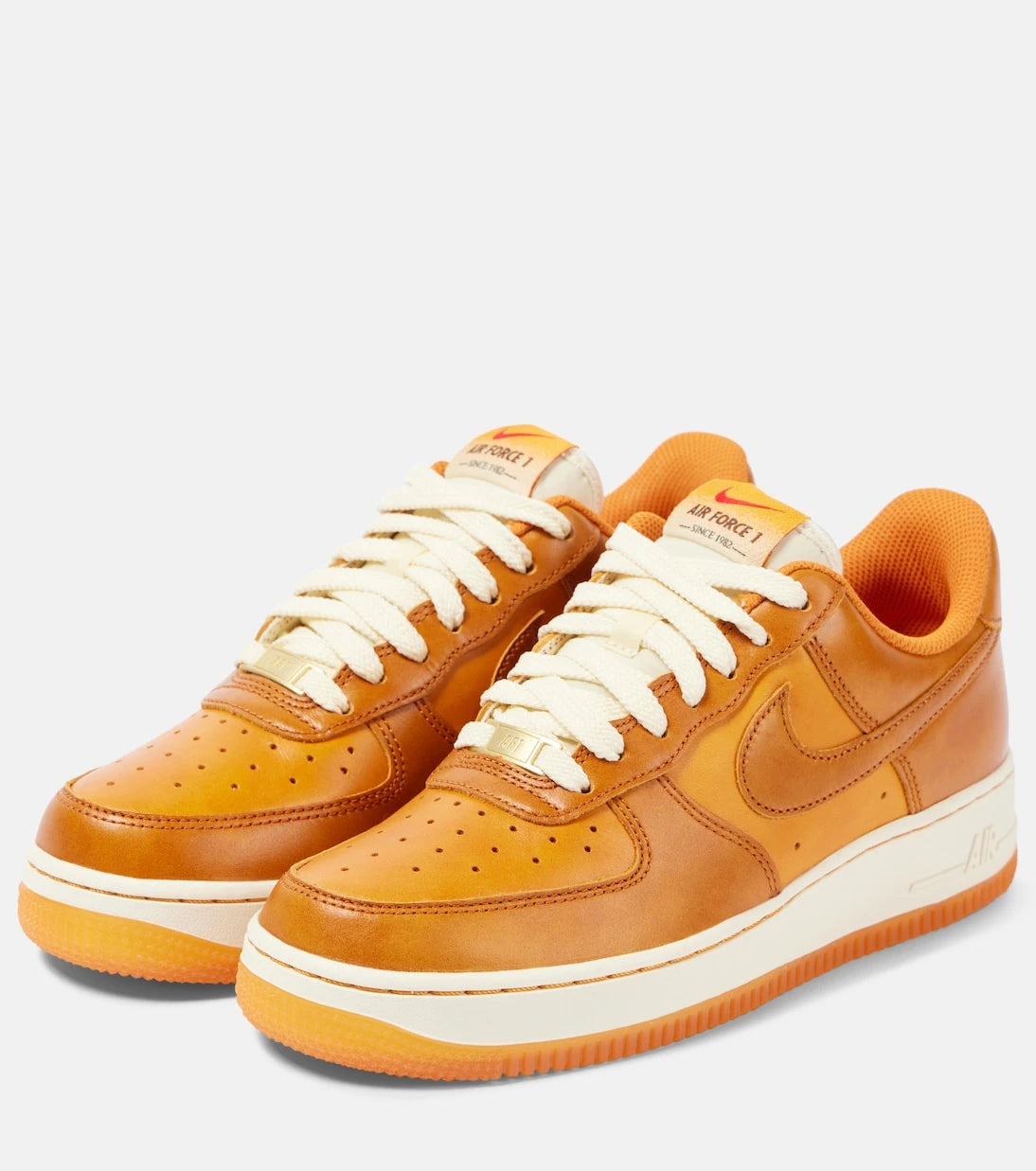 Nike - حذاء سنيكرز Air Force 1 '07 LV8 الجلدي