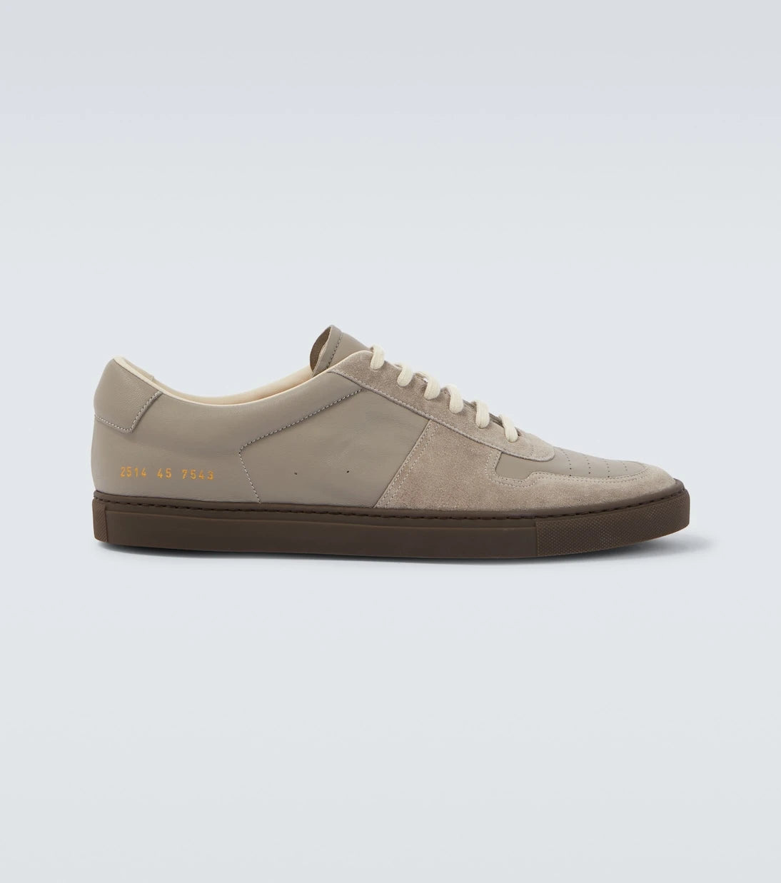 Common Projects - حذاء رياضي Achilles من الجلد والجلد السويدي
