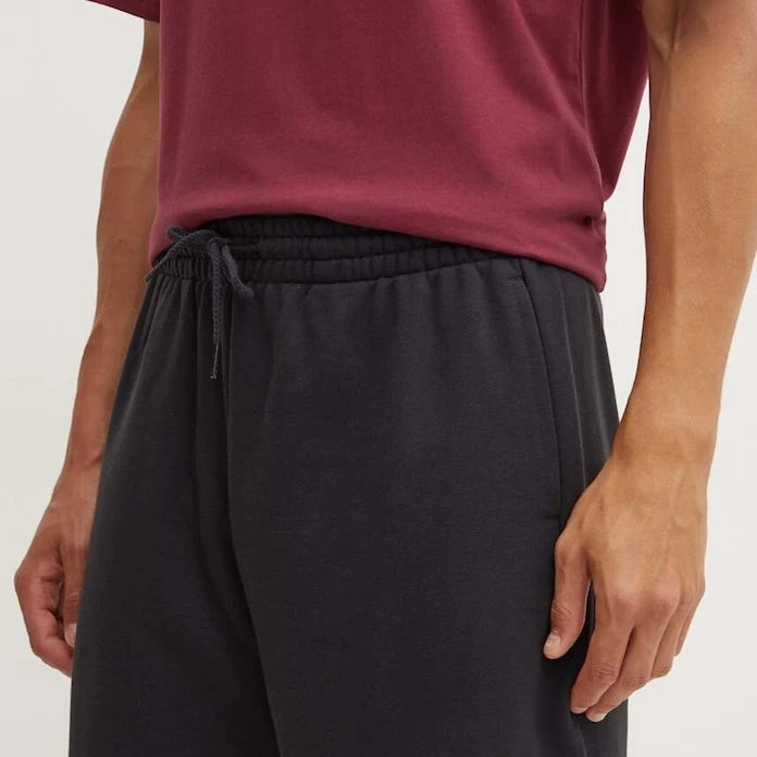 Къс панталон New Balance French Terry