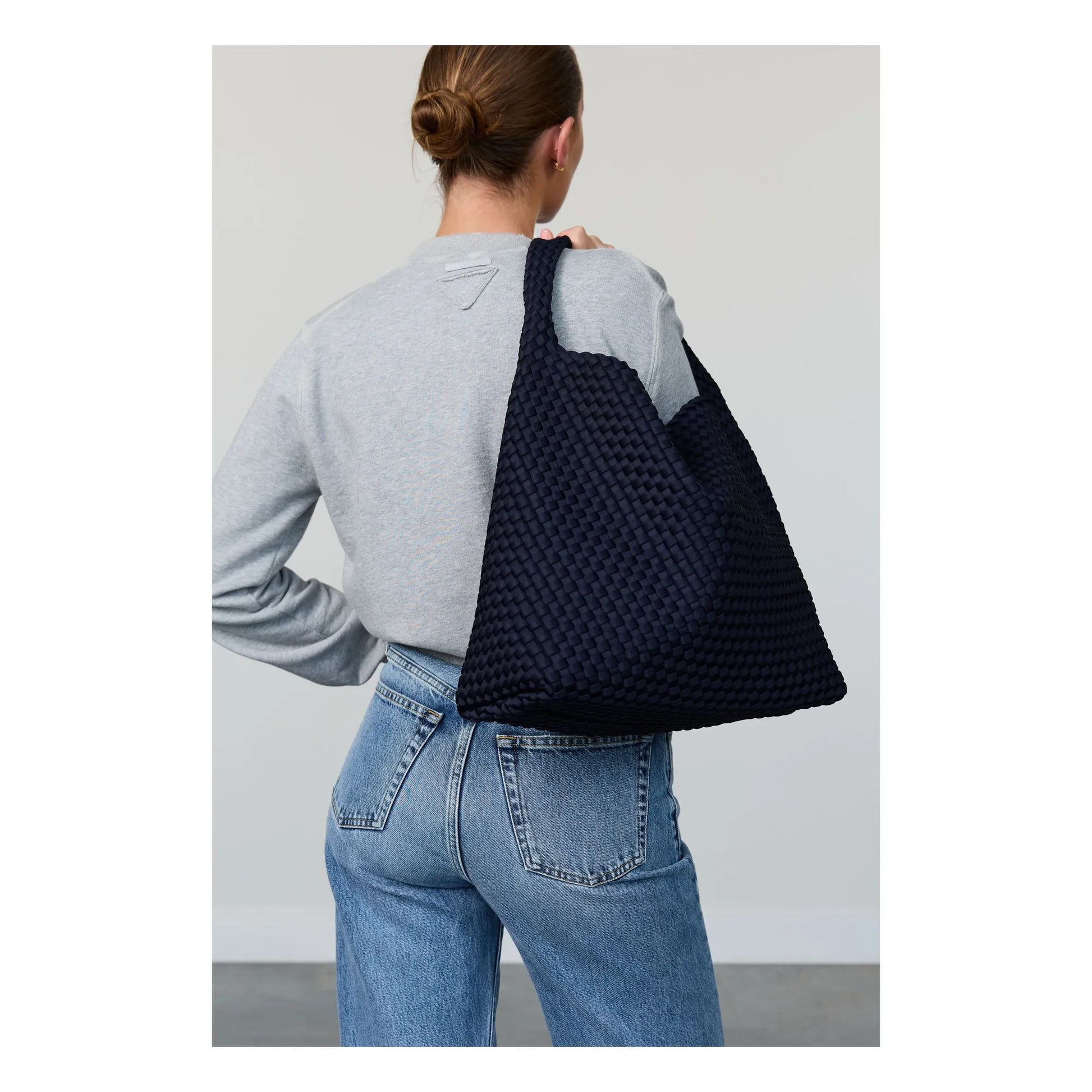 Marrea - Marrea Large Bucket Bag | Midnight blue