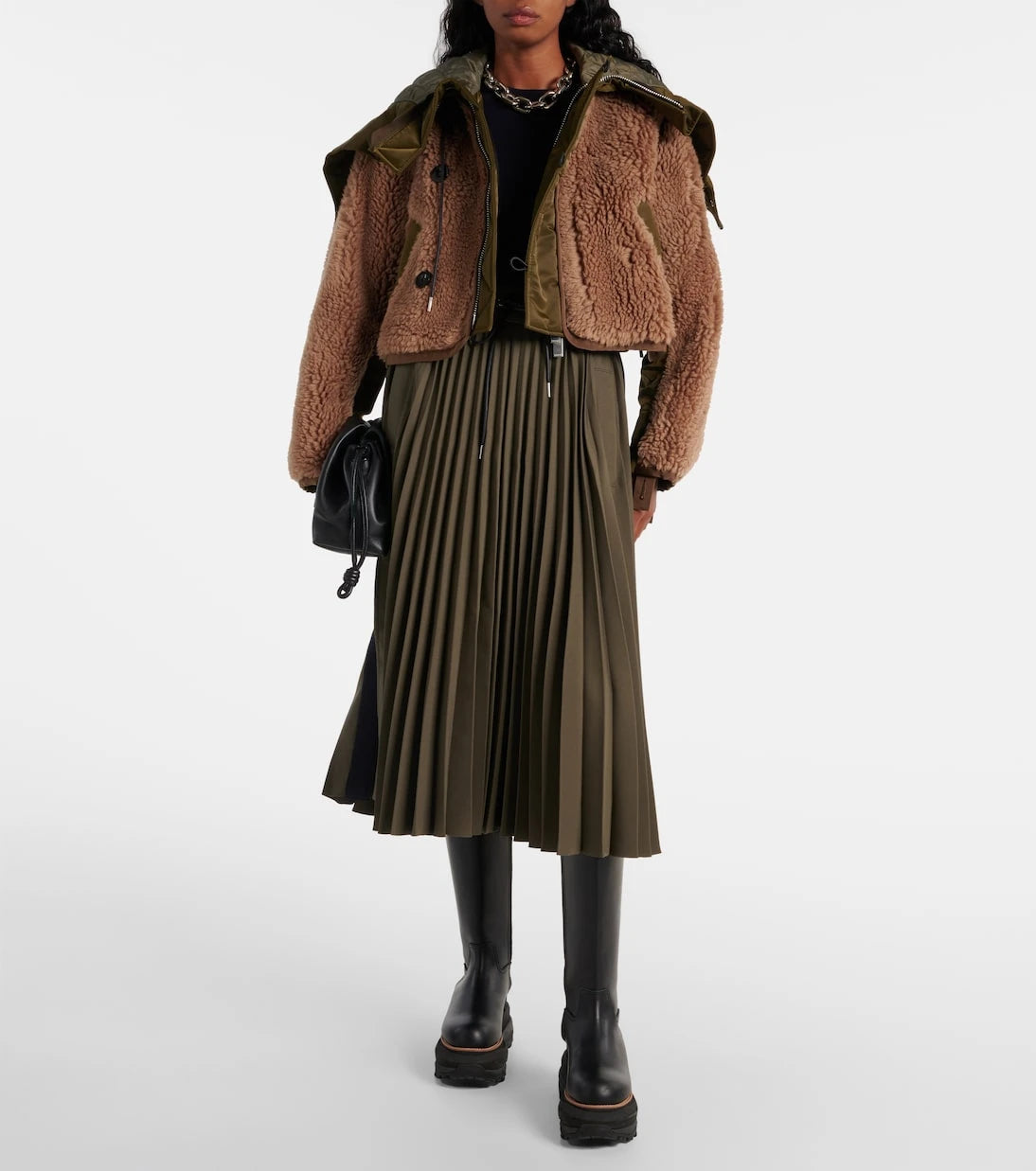 Sacai - جاكيت فرو صناعي بحواف من التويل