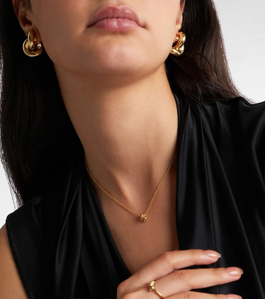 Engelbert - Legacy Knot Mini 18kt gold necklace