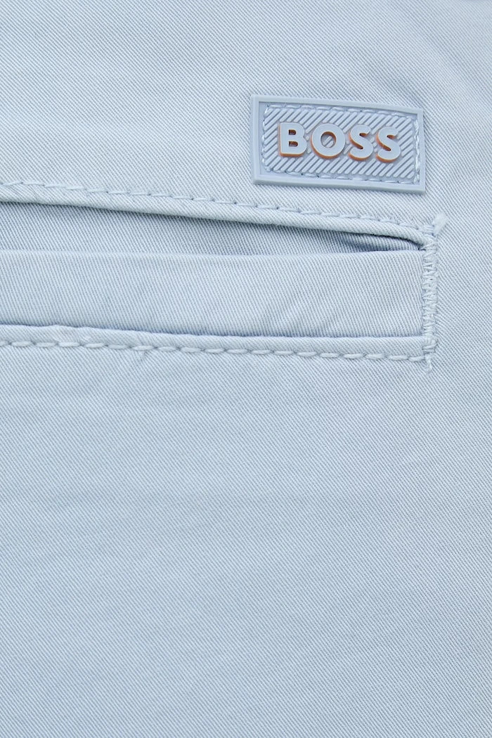BOSS Orange pamuk ve elastan karışımlı erkek chino şort
