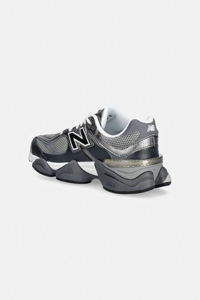 New Balance 9060 маратонки за деца