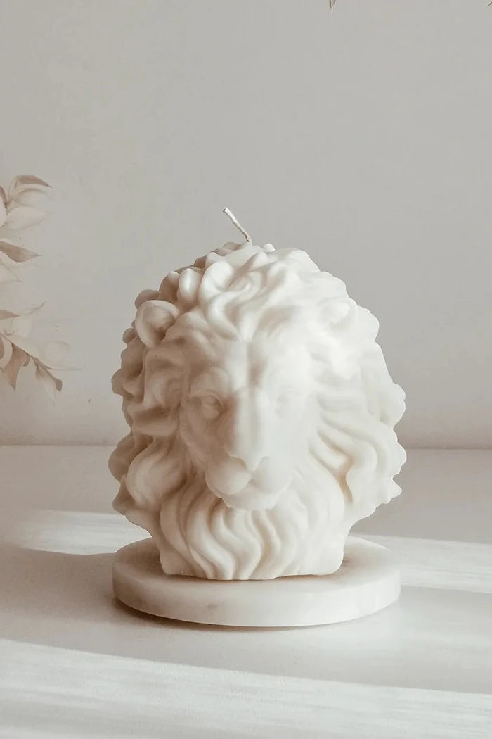 Декоративна свещ Temida Lion 515 g
