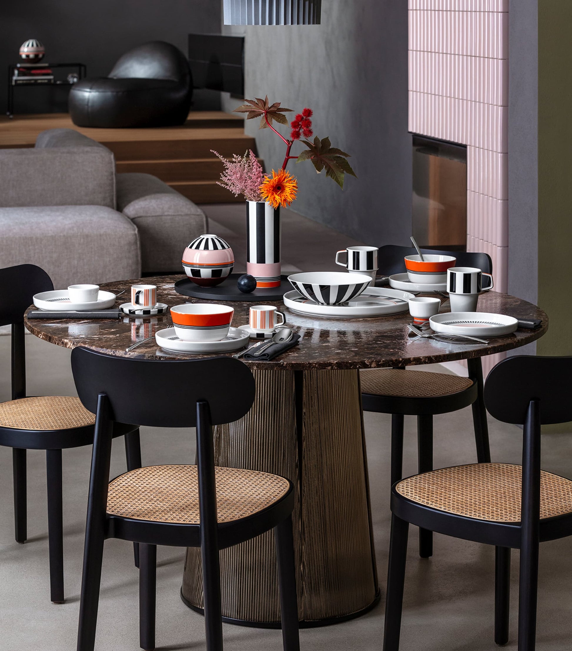 Porcelain Memphis Vase (24cm)