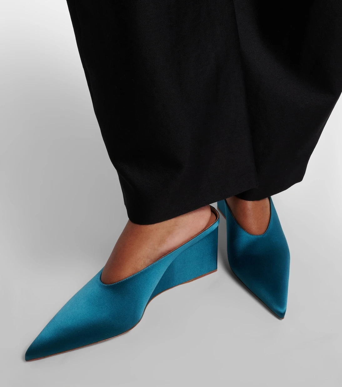 Alaïa - Cube satin wedge mules
