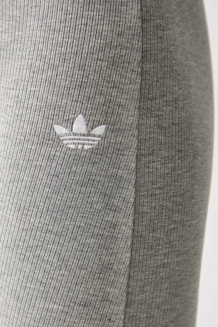 adidas Originals клин дамски с вискоза Essentials