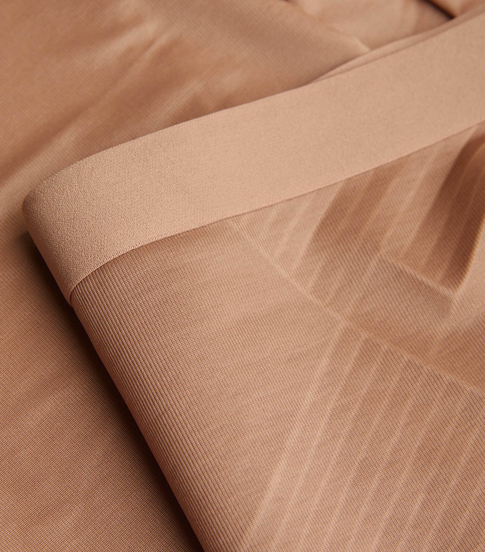 SPANX Nude SPANXshape Invisible Capri Pants - Medium Control