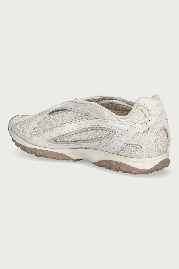 New Balance 204V Kadın Sneaker