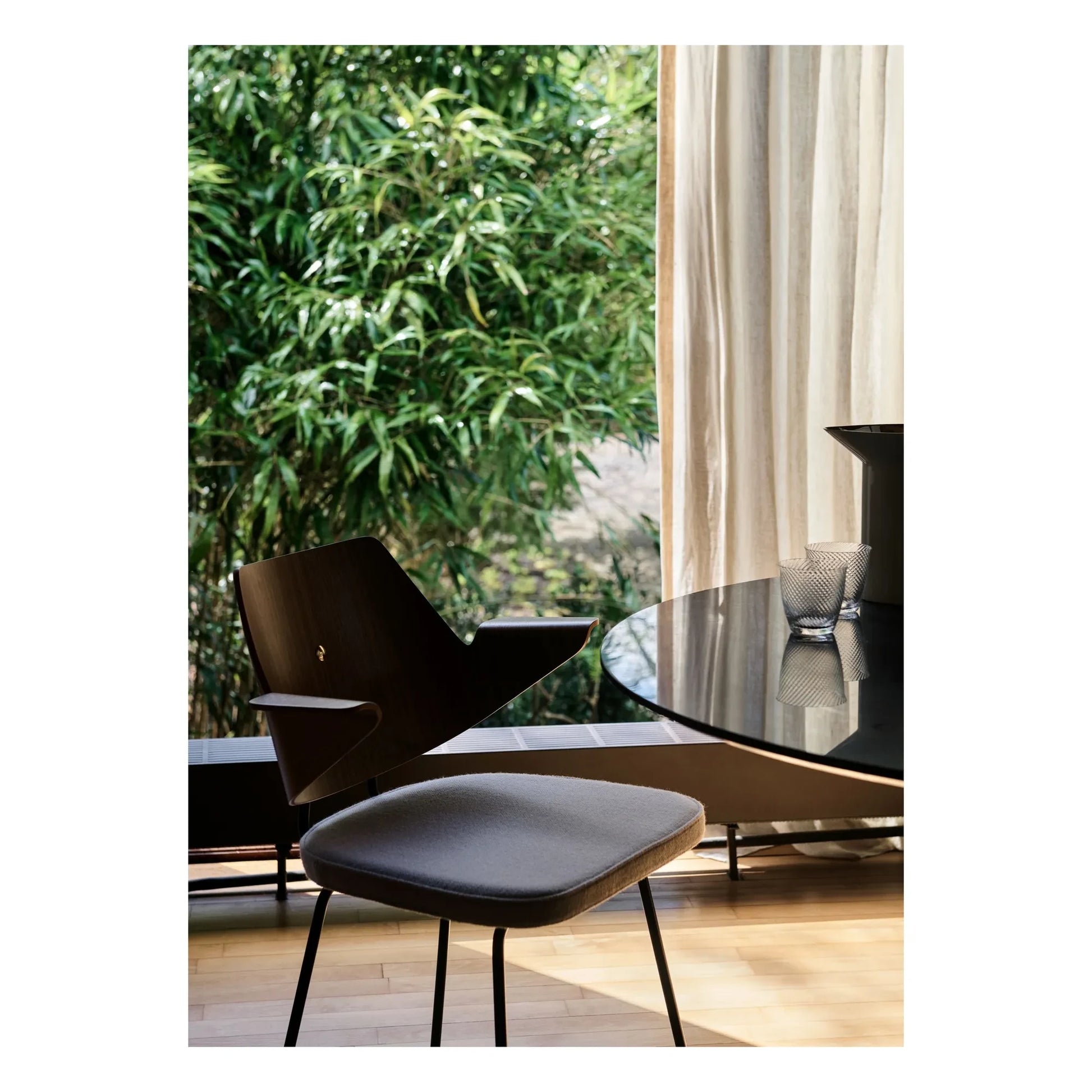 & Tradition - RFH RD7 chair, Robin Day | Light grey