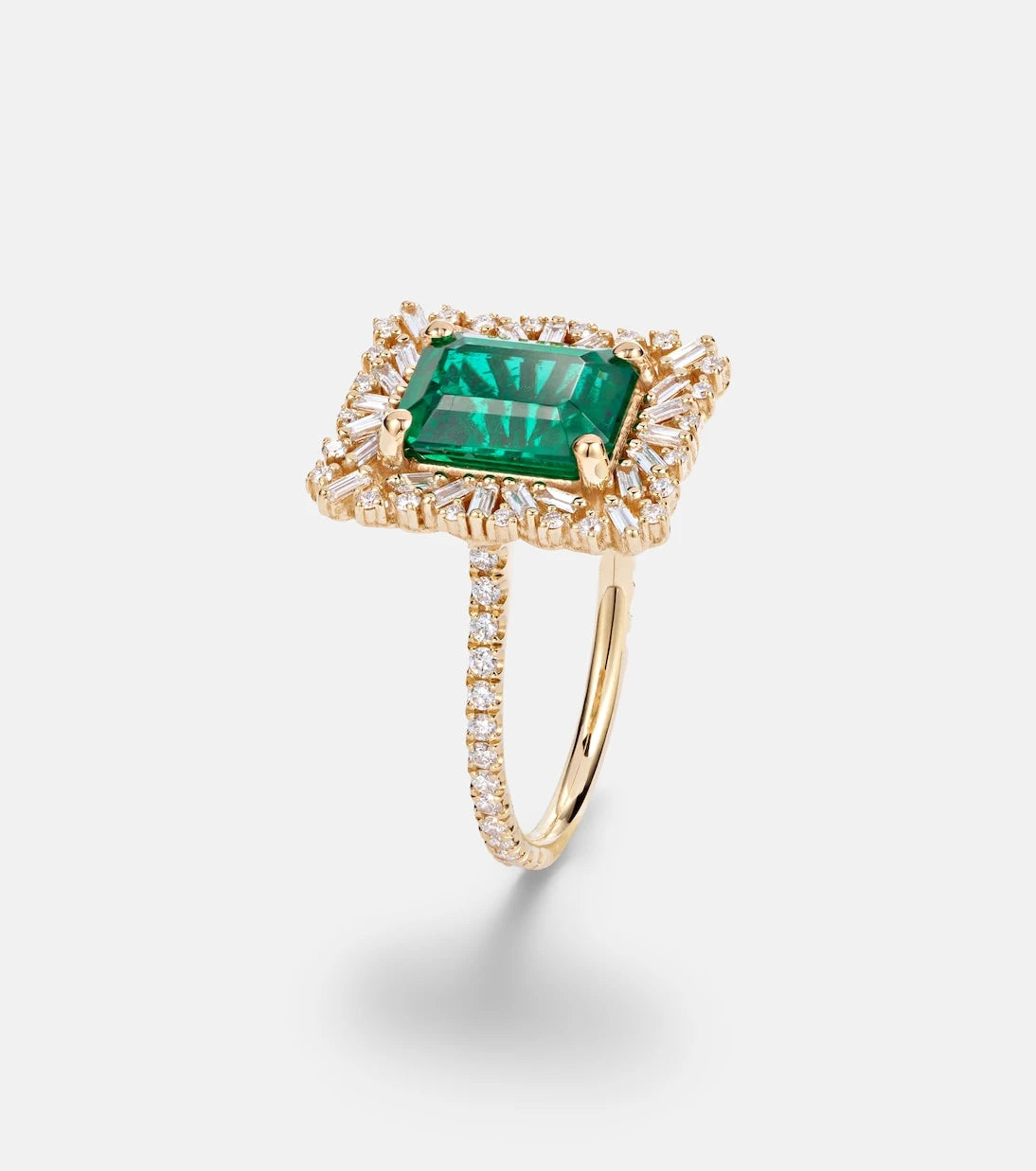 Suzanne Kalan - 18kt gold ring with emerald and diamonds