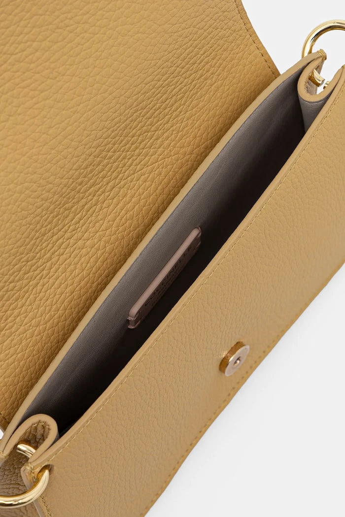 Coccinelle чанта crossbody дамска от кожа